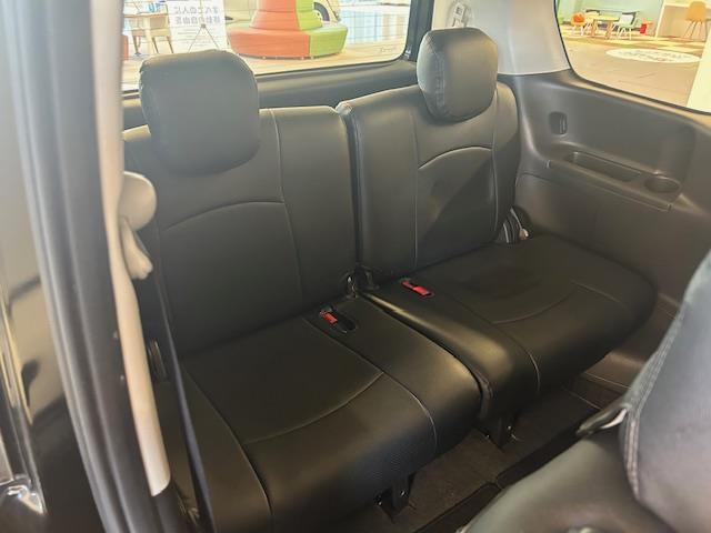 セレナ ハイウェイスター　Ｓエディション　日産純正ナビ　レーンキープアシスト　クルーズコントロール　片側パワースライドドア　横滑り防止装置　ＥＴＣ　　Ｂｌｕｅｔｏｏｔｈ再生　純正１５インチアルミホイール　盗難防止装置　プッシュスタート（22枚目）