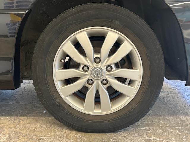 セレナ ハイウェイスター　Ｓエディション　日産純正ナビ　レーンキープアシスト　クルーズコントロール　片側パワースライドドア　横滑り防止装置　ＥＴＣ　　Ｂｌｕｅｔｏｏｔｈ再生　純正１５インチアルミホイール　盗難防止装置　プッシュスタート（39枚目）
