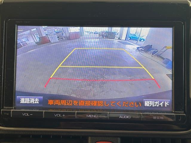 エスクァイア Ｇｉ　純正ＳＤナビ　３列シート　運転席＆助手席シートヒーター　ホット＆クールボックス　クルーズコントロール　ＭＴモード付ＡＴ　オートライト　ＥＴＣ　Ｂｌｕｅｔｏｏｔｈ再生　フルセグＴＶ　バックカメラ（4枚目）