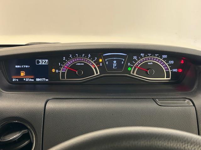 Ｎ－ＢＯＸカスタム Ｇ・Ｌホンダセンシング　純正カーオーディオ　追従走行　コーナーセンサー　レーンキープアシスト　衝突被害軽減システム　前方ドライブレコーダー　ＥＴＣ　ＨＤＭＩ接続　Ｂｌｕｅｔｏｏｔｈ再生　片側パワースライドドア　横滑り防止装置（7枚目）