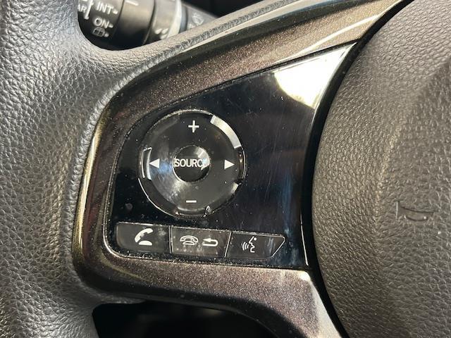 Ｎ－ＢＯＸカスタム Ｇ・Ｌホンダセンシング　純正カーオーディオ　追従走行　コーナーセンサー　レーンキープアシスト　衝突被害軽減システム　前方ドライブレコーダー　ＥＴＣ　ＨＤＭＩ接続　Ｂｌｕｅｔｏｏｔｈ再生　片側パワースライドドア　横滑り防止装置（9枚目）