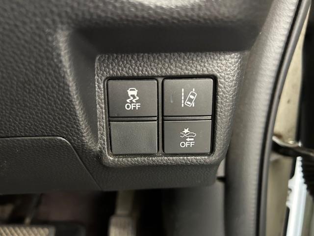 Ｎ－ＢＯＸカスタム Ｇ・Ｌホンダセンシング　純正カーオーディオ　追従走行　コーナーセンサー　レーンキープアシスト　衝突被害軽減システム　前方ドライブレコーダー　ＥＴＣ　ＨＤＭＩ接続　Ｂｌｕｅｔｏｏｔｈ再生　片側パワースライドドア　横滑り防止装置（15枚目）