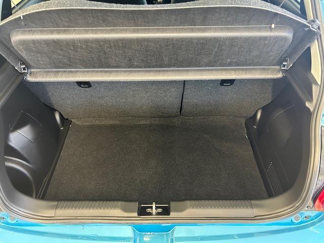 スイフト XG 禁煙車 メモリナビ Bluetooth再生 運転席シートヒーター ドライブレコーダー一体型デジタルインナーミラー プッシュスタート スペアキー1本 横滑り防止装置 盗難防止装置 オートエアコン(21枚目)