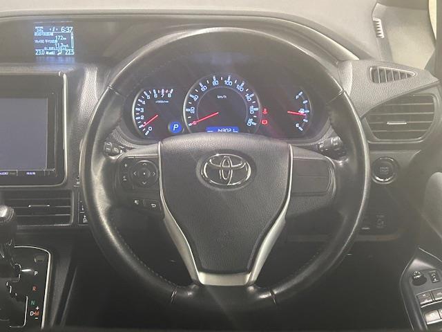 ヴォクシー ZS 煌 4WD 純正9インチナビ 両側パワースライドドア TRDエアロ(フロント・リア) 前後ドライブレコーダー ETC MTモード付AT Bluetooth再生 横滑り防止装置 プッシュスタート(6枚目)