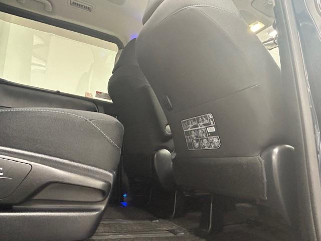 ヴォクシー ZS 煌 4WD 純正9インチナビ 両側パワースライドドア TRDエアロ(フロント・リア) 前後ドライブレコーダー ETC MTモード付AT Bluetooth再生 横滑り防止装置 プッシュスタート(24枚目)