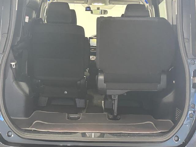 ヴォクシー ZS 煌 4WD 純正9インチナビ 両側パワースライドドア TRDエアロ(フロント・リア) 前後ドライブレコーダー ETC MTモード付AT Bluetooth再生 横滑り防止装置 プッシュスタート(29枚目)