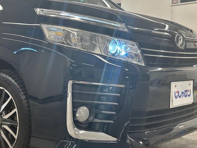 ヴォクシー ZS 煌 4WD 純正9インチナビ 両側パワースライドドア TRDエアロ(フロント・リア) 前後ドライブレコーダー ETC MTモード付AT Bluetooth再生 横滑り防止装置 プッシュスタート(31枚目)