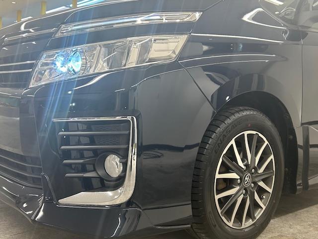 ヴォクシー ZS 煌 4WD 純正9インチナビ 両側パワースライドドア TRDエアロ(フロント・リア) 前後ドライブレコーダー ETC MTモード付AT Bluetooth再生 横滑り防止装置 プッシュスタート(32枚目)