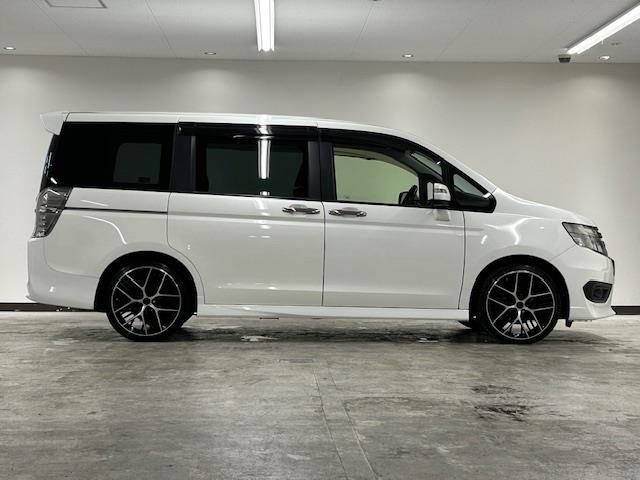 ステップワゴンスパーダ Ｚ　クールスピリット　純正ＨＤＤナビ　フルセグテレビ　バックカメラ　フリップダウンモニター　クルーズコントロール　両側パワースライドドア　ＨＩＤ　オートライト　ＥＴＣ　電動格納ミラー　アイドリングストップ（37枚目）