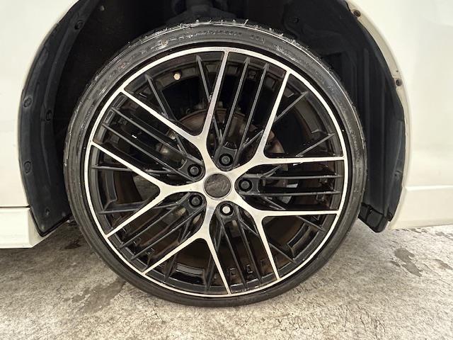 ステップワゴンスパーダ Ｚ　クールスピリット　純正ＨＤＤナビ　フルセグテレビ　バックカメラ　フリップダウンモニター　クルーズコントロール　両側パワースライドドア　ＨＩＤ　オートライト　ＥＴＣ　電動格納ミラー　アイドリングストップ（39枚目）