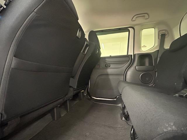 Ｎ－ＢＯＸカスタム Ｇ・Ｌパッケージ　純正ナビ　衝突被害軽減ブレーキ　バックカメラ　ドアバイザー　片側パワースライドドア　ＥＴＣ　キセノンライト　オートライト　スペアキー　フォグランプ　プッシュスタート　アイドリングストップ（18枚目）