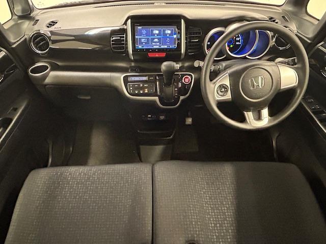 Ｎ－ＢＯＸカスタム Ｇ・Ｌパッケージ　純正ナビ　衝突被害軽減ブレーキ　バックカメラ　ドアバイザー　片側パワースライドドア　ＥＴＣ　キセノンライト　オートライト　スペアキー　フォグランプ　プッシュスタート　アイドリングストップ（42枚目）