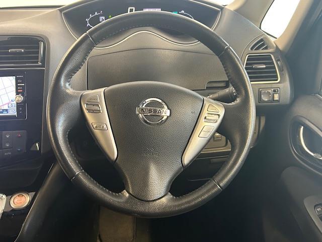 セレナ ハイウェイスター Vセレ+セーフティII SHV 純正SDナビ アラウンドビューモニター ドライブレコーダー クルーズコントロール プッシュスタート 両側パワースライドドア ETC フリップダウンモニタ- 衝突軽減ブレーキ オートライト(7枚目)