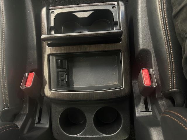 エルグランド 250ハイウェイスターアーバンクロム ナビゲーション ワンセグテレビ フリップダウンモニター 全方位カメラ ウィンカーミラー プッシュスタート 両側パワースライドドア ETC HID オートライト 純正アルミホイール 電動格納ミラー(7枚目)