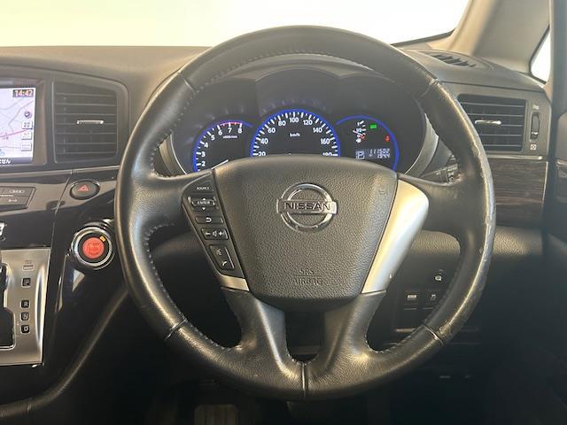 エルグランド 250ハイウェイスターアーバンクロム ナビゲーション ワンセグテレビ フリップダウンモニター 全方位カメラ ウィンカーミラー プッシュスタート 両側パワースライドドア ETC HID オートライト 純正アルミホイール 電動格納ミラー(9枚目)