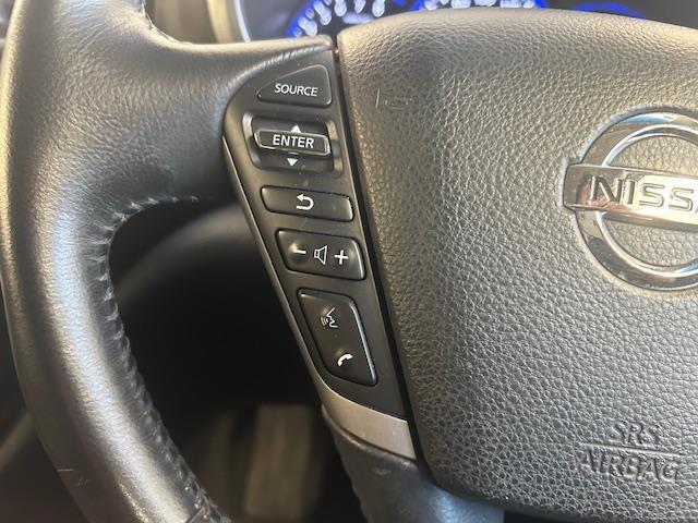 エルグランド 250ハイウェイスターアーバンクロム ナビゲーション ワンセグテレビ フリップダウンモニター 全方位カメラ ウィンカーミラー プッシュスタート 両側パワースライドドア ETC HID オートライト 純正アルミホイール 電動格納ミラー(10枚目)