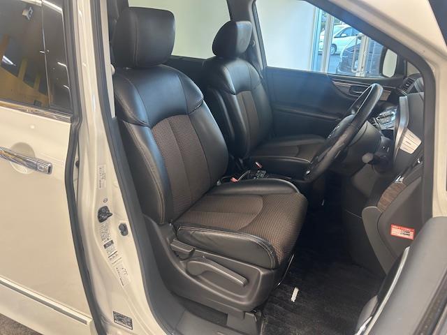 エルグランド 250ハイウェイスターアーバンクロム ナビゲーション ワンセグテレビ フリップダウンモニター 全方位カメラ ウィンカーミラー プッシュスタート 両側パワースライドドア ETC HID オートライト 純正アルミホイール 電動格納ミラー(16枚目)