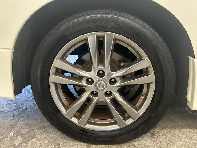 エルグランド 250ハイウェイスターアーバンクロム ナビゲーション ワンセグテレビ フリップダウンモニター 全方位カメラ ウィンカーミラー プッシュスタート 両側パワースライドドア ETC HID オートライト 純正アルミホイール 電動格納ミラー(39枚目)