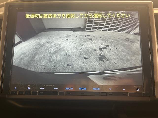 ステップワゴンスパーダ Z 純正9インチナビ バックカメラ ビルトインETC 両側パワースライドドア クルーズコントロール パドルシフト 3列シート 純正16インチアルミホイール スペアキー1本 キセノンヘッドライト(11枚目)