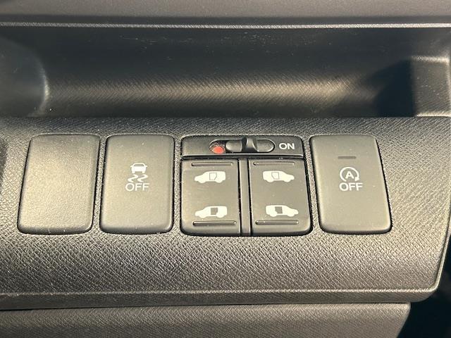 ステップワゴンスパーダ Z 純正9インチナビ バックカメラ ビルトインETC 両側パワースライドドア クルーズコントロール パドルシフト 3列シート 純正16インチアルミホイール スペアキー1本 キセノンヘッドライト(14枚目)