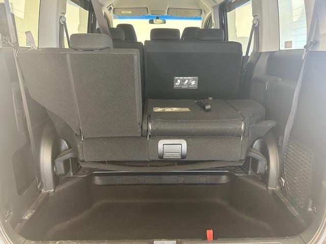 ステップワゴンスパーダ Z 純正9インチナビ バックカメラ ビルトインETC 両側パワースライドドア クルーズコントロール パドルシフト 3列シート 純正16インチアルミホイール スペアキー1本 キセノンヘッドライト(25枚目)