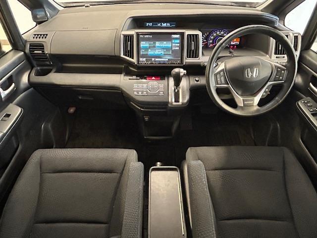 ステップワゴンスパーダ Z 純正9インチナビ バックカメラ ビルトインETC 両側パワースライドドア クルーズコントロール パドルシフト 3列シート 純正16インチアルミホイール スペアキー1本 キセノンヘッドライト(42枚目)