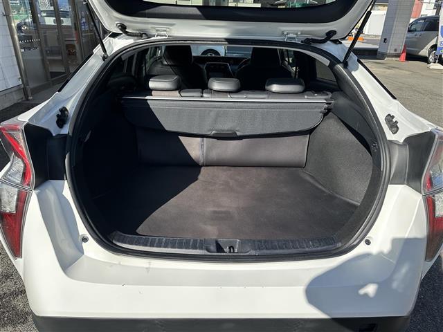 プリウス Sツーリングセレクション(8枚目)