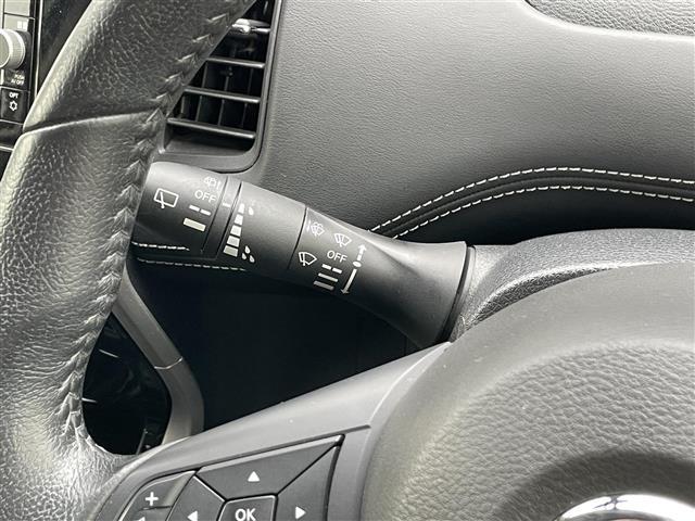 セレナ ハイウェイスター　Ｖセレクション　ナビ　バックカメラ　フルセグ　Ｂｌｕｅｔｏｏｔｈ　両側パワースライドドア　エマージェンシーブレーキ　ＬＤＷ　クルーズコントロール　ＥＴＣ　プッシュスタート　ＬＥＤヘッドライト　フォグランプ（9枚目）