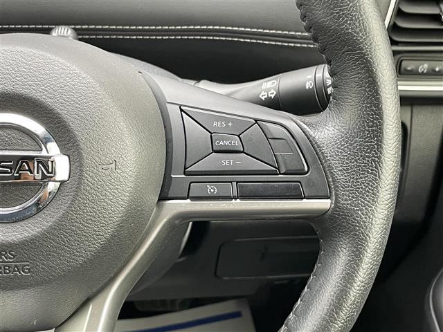 セレナ ハイウェイスター　Ｖセレクション　ナビ　バックカメラ　フルセグ　Ｂｌｕｅｔｏｏｔｈ　両側パワースライドドア　エマージェンシーブレーキ　ＬＤＷ　クルーズコントロール　ＥＴＣ　プッシュスタート　ＬＥＤヘッドライト　フォグランプ（12枚目）
