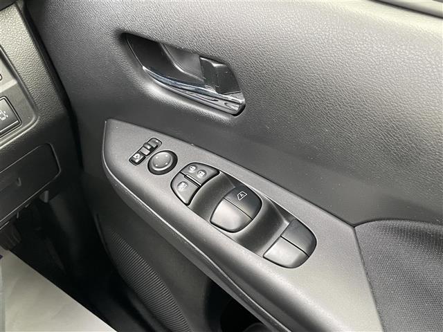 セレナ ハイウェイスター　Ｖセレクション　ナビ　バックカメラ　フルセグ　Ｂｌｕｅｔｏｏｔｈ　両側パワースライドドア　エマージェンシーブレーキ　ＬＤＷ　クルーズコントロール　ＥＴＣ　プッシュスタート　ＬＥＤヘッドライト　フォグランプ（16枚目）