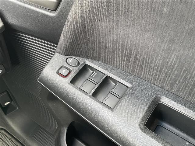 フリードハイブリッド ジャストセレクション ナビ バックカメラ 両側パワースライドドア ハーフレザーシート クルーズコントロール 電格ミラー HIDヘッドライト フォグランプ オートライト ETC スマートキー(15枚目)