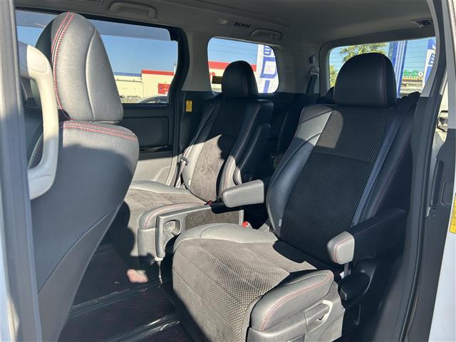 ヴェルファイア ２．４Ｚ　ゴールデンアイズＩＩ（30枚目）