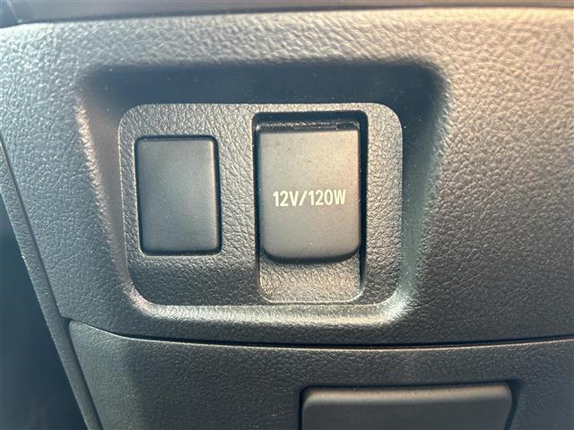 アルファード ２４０Ｓ　タイプゴールドＩＩ　９インチナビ　フルセグＴＶ　バックカメラ　ＥＴＣ　両側パワースライドドア　パワーバックドア　クルーズコントロール　ハーフレザーシート　トヨタオートアラーム　クリアランスソナー　ＨＩＤヘッドランプ（10枚目）