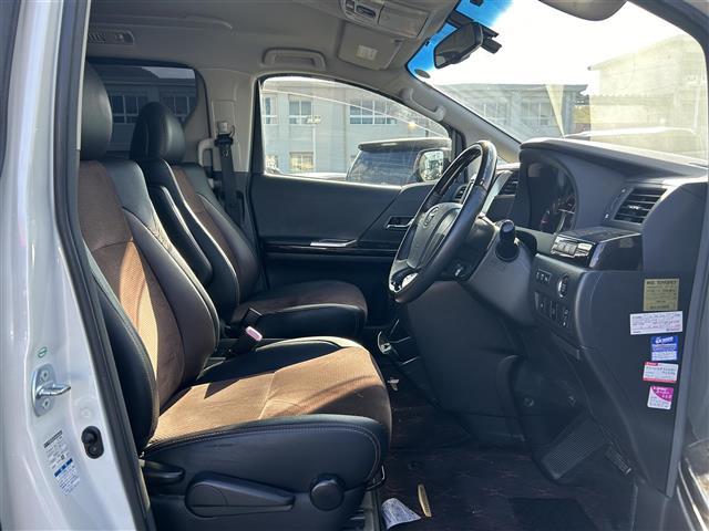 アルファード ２４０Ｓ　タイプゴールドＩＩ　９インチナビ　フルセグＴＶ　バックカメラ　ＥＴＣ　両側パワースライドドア　パワーバックドア　クルーズコントロール　ハーフレザーシート　トヨタオートアラーム　クリアランスソナー　ＨＩＤヘッドランプ（19枚目）