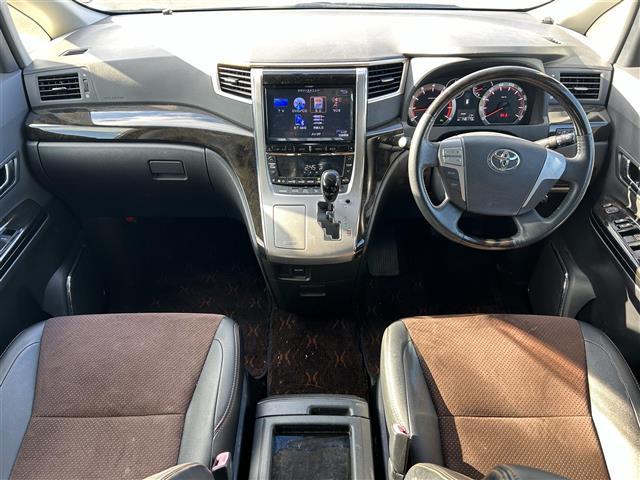 アルファード ２４０Ｓ　タイプゴールドＩＩ　９インチナビ　フルセグＴＶ　バックカメラ　ＥＴＣ　両側パワースライドドア　パワーバックドア　クルーズコントロール　ハーフレザーシート　トヨタオートアラーム　クリアランスソナー　ＨＩＤヘッドランプ（40枚目）