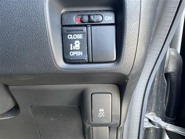 Ｎ－ＢＯＸカスタム Ｇ・Ｌパッケージ　純正ナビ　ワンセグ　片側パワースライドドア　ＥＴＣ　社外１５インチＡＷ　純正フロアマット　ベンチシート（10枚目）