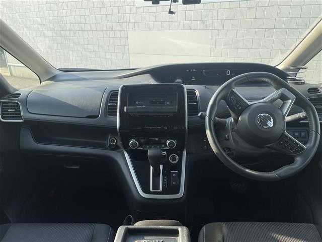 セレナ ハイウェイスター　Ｖセレクション（2枚目）