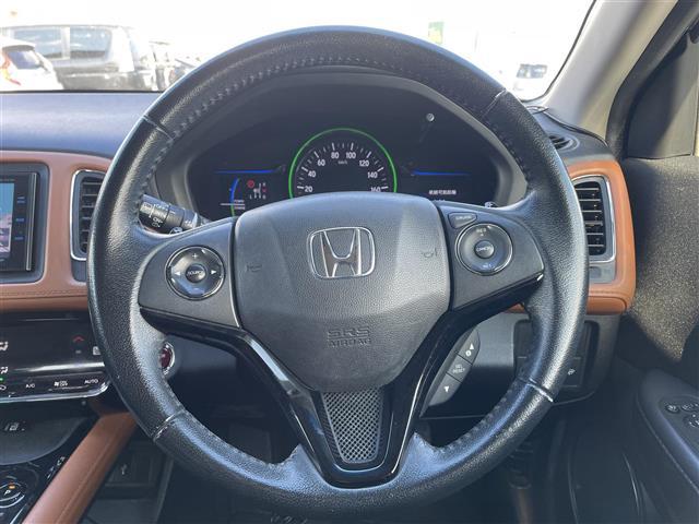 ヴェゼル ハイブリッドX プッシュスタート 純正ナビ ブルートゥース フルセグTV バックカメラ クルコン シートヒーター ETC ドアバイザー パドルシフト(6枚目)