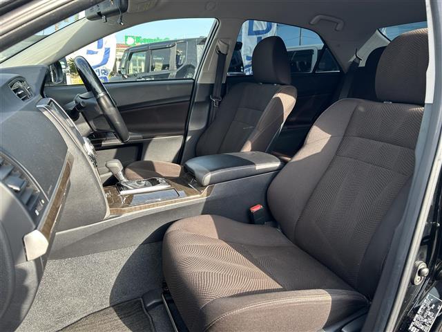 マークＸ ２５０Ｇ　Ｆパッケージ　社外ナビ　フルセグＴＶ　Ｂｌｕｅｔｏｏｔｈ　ローダウン　バックカメラ　オートライト　アイドリングストップ　純正フロアマット　社外アルミホイール　ダブルエアコン　ＭＴモード付ＡＴ　スペアキー１本（25枚目）