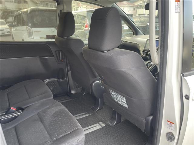 ノア G ALPINEナビ ALPINEフリップダウンモニター Bluetooth バックカメラ クルーズコントロール 両側パワースライドドア ETC 純正アルミホイル 純正フロアマット ドアバイザー(20枚目)