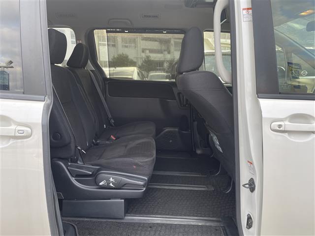 ノア G ALPINEナビ ALPINEフリップダウンモニター Bluetooth バックカメラ クルーズコントロール 両側パワースライドドア ETC 純正アルミホイル 純正フロアマット ドアバイザー(22枚目)