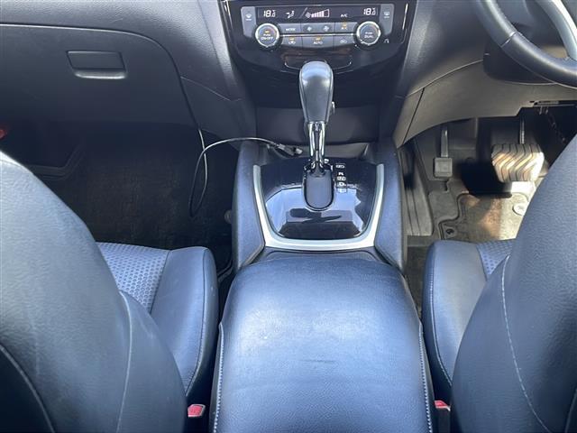 エクストレイル 20X エマージェンシーブレーキパッケージ 4WD 純正ナビ フルセグテレビ CD Bluetooth接続 ETC シートヒーター ハロゲンヘッドライト オートライト 純正17インチアルミホイール スマートキー(13枚目)