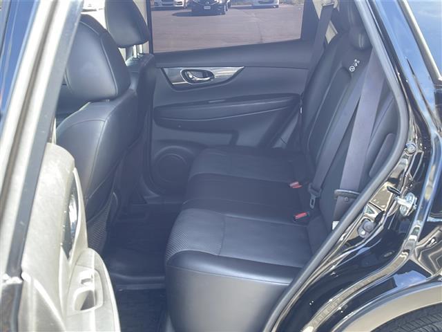 エクストレイル 20X エマージェンシーブレーキパッケージ 4WD 純正ナビ フルセグテレビ CD Bluetooth接続 ETC シートヒーター ハロゲンヘッドライト オートライト 純正17インチアルミホイール スマートキー(17枚目)