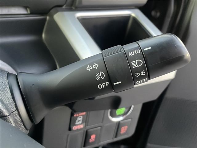 ウェイク X バックカメラ 片側パワースライドドア アイドリングストップ オートライト プッシュスタート スマートキーW+サイドエアバッグ ステアリングスイッチ 電動格納ミラー 社外AW 純正フロアマット(6枚目)