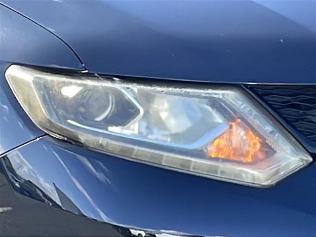 エクストレイル ２０Ｘ　純正ナビ（ＣＤ　ＤＶＤ　フルセグＴＶ　ＢＴ）　ＥＴＣ　ドライブレコーダー　ＬＥＤヘッドライト　アイドリングストップ　シートヒーター　ルーフレール　ダウンヒルアシスト　純正フロアマット　純正ＡＷ（31枚目）