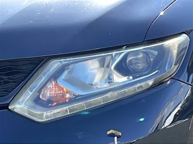 エクストレイル ２０Ｘ　純正ナビ（ＣＤ　ＤＶＤ　フルセグＴＶ　ＢＴ）　ＥＴＣ　ドライブレコーダー　ＬＥＤヘッドライト　アイドリングストップ　シートヒーター　ルーフレール　ダウンヒルアシスト　純正フロアマット　純正ＡＷ（32枚目）