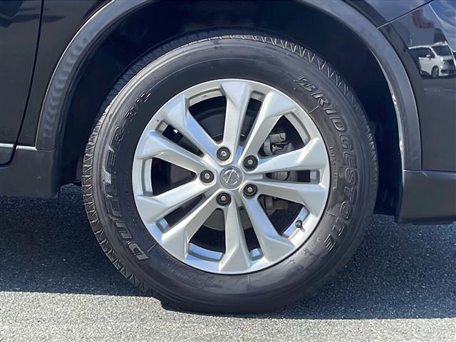 エクストレイル ２０Ｘ　純正ナビ（ＣＤ　ＤＶＤ　フルセグＴＶ　ＢＴ）　ＥＴＣ　ドライブレコーダー　ＬＥＤヘッドライト　アイドリングストップ　シートヒーター　ルーフレール　ダウンヒルアシスト　純正フロアマット　純正ＡＷ（36枚目）