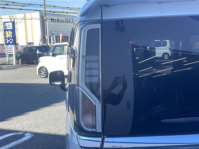 スペーシアカスタム ハイブリッドＧＳ　社外ナビ（ＣＤ　ＤＶＤ　フルセグＴＶ）　バックカメラ　片側パワースライドドア　アイドリングストップ　シートヒーター　ＥＴＣ　社外アルミ　プッシュスタート　スマートキー　ＬＥＤヘッドライト（38枚目）