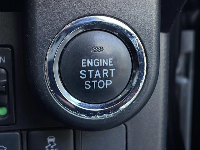 ハスラー ＪスタイルＩＩ　社外オーディオ（ＡＭ　ＦＭ　ＣＤ）　デュアルカメラブレーキサポート　アイドリングストップ　レーンキープアシスト　シートヒーター　スマートキー　プッシュスタート　ＨＩＤヘッドライト　オートライト（8枚目）