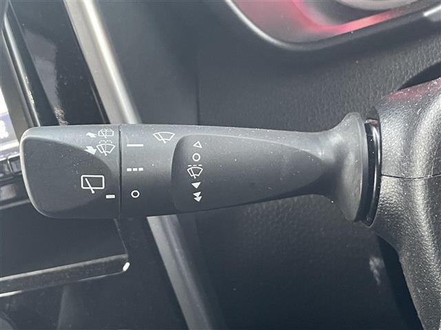 ルーミー カスタムＧ－Ｔ　純正ナビ（ＮＳＺＴ－Ｙ６６Ｔ）　ＣＤ，ＤＶＤ，ＢＴ　バックカメラ　ビルトインＥＴＣ　両側パワースライドドア　ドライブレコーダー（ＤＲＴ－Ｈ６６Ａ）　シートヒーター　衝突被害軽減ブレーキ　クルコン（6枚目）